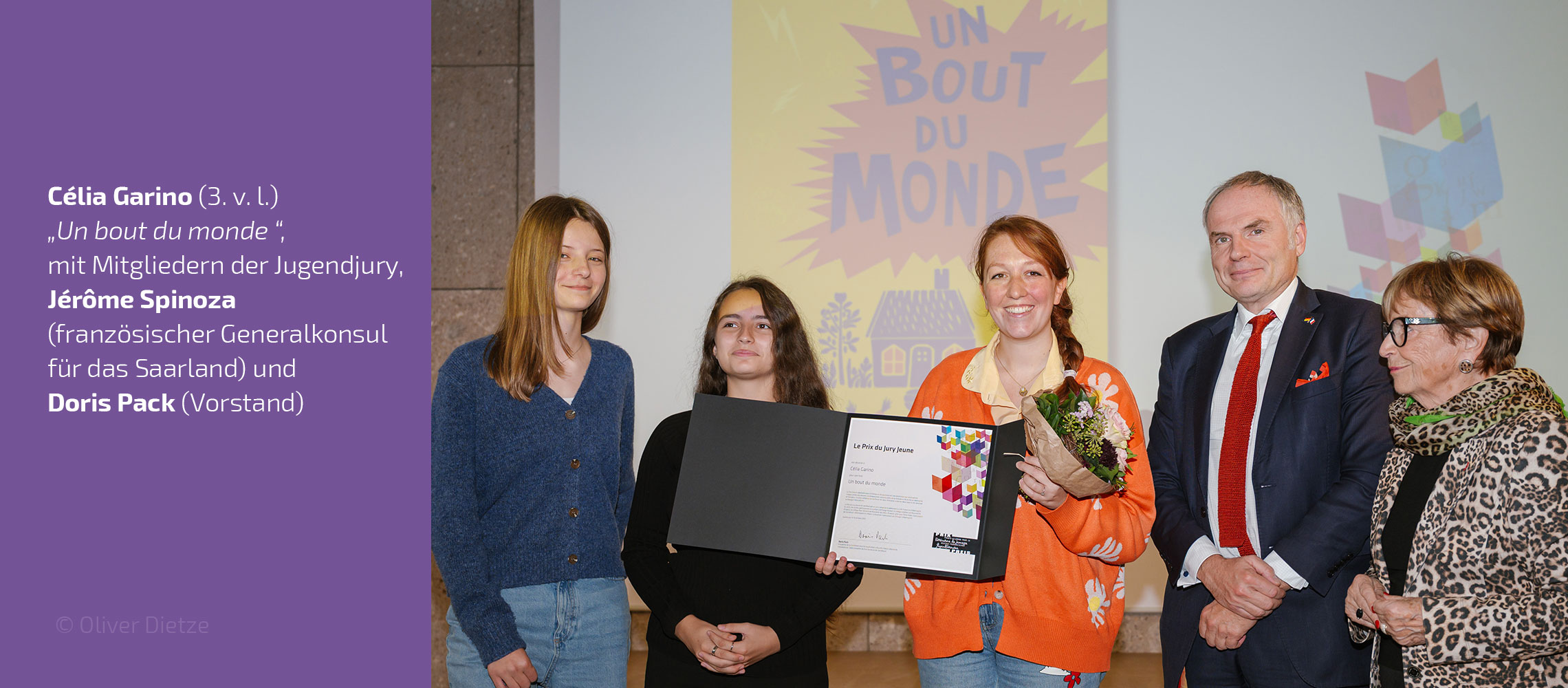 Célia Garino (« Un bout du monde », mitte) mit Mitgliedern der Jugendjury, Jérôme Spinoza und Doris Pack